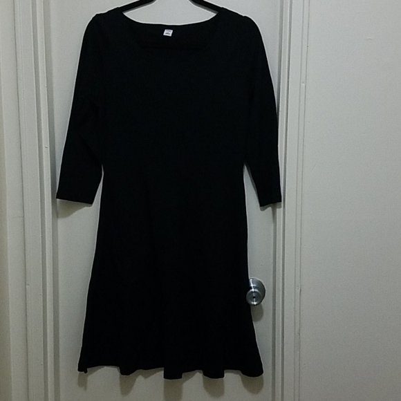 Old Navy Dresses & Skirts - Old Navy black skater style dress